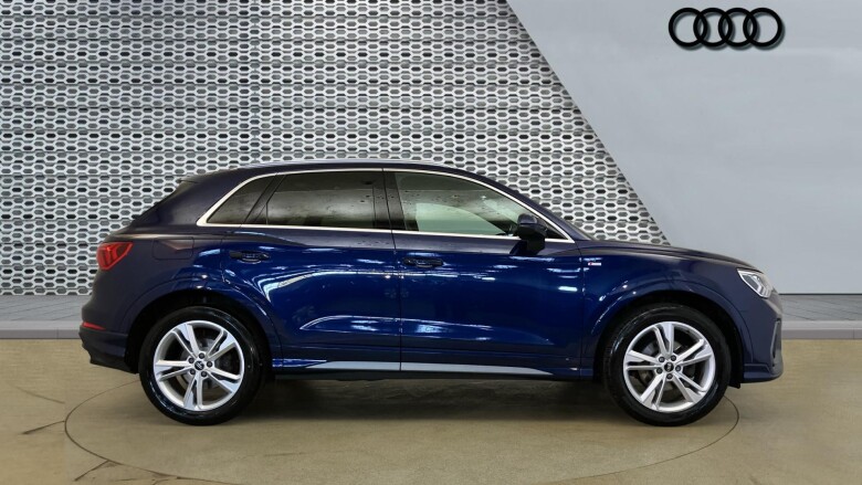 Audi Q3 35 TFSI S Line 5dr Petrol Estate